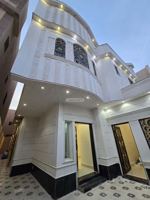 فيلا 8 غرف في الرمال 3