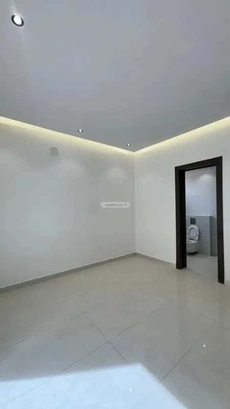 5 bedroom floor in Al Janadriyah 4