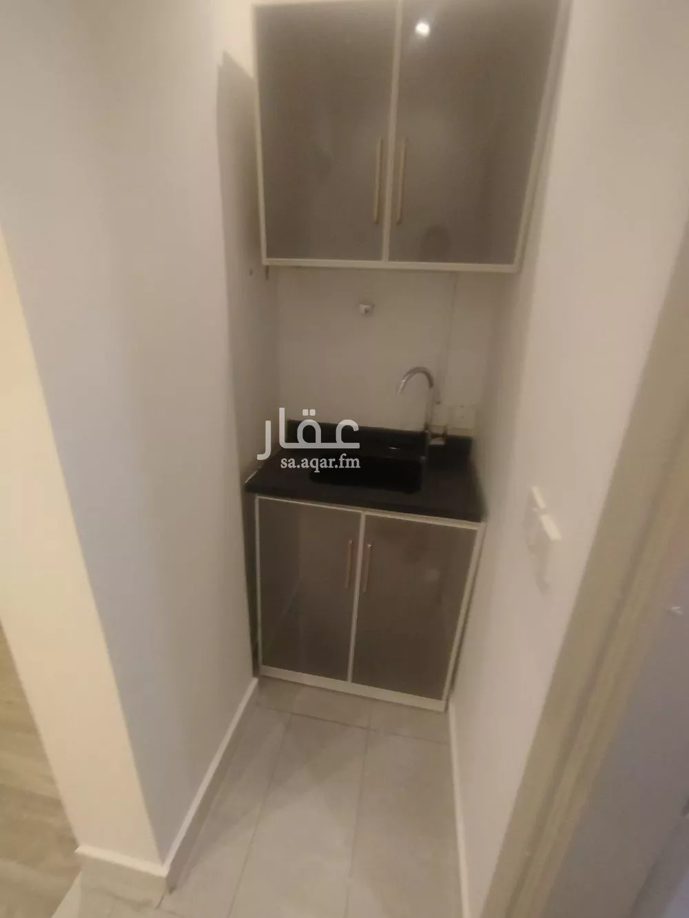 شقة 1 غرف في الملقا 7