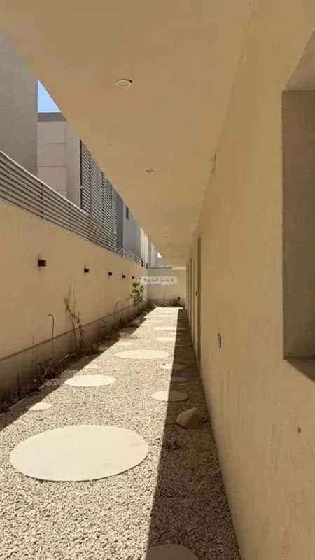 3 bedroom apartment in Al Qairawan 1