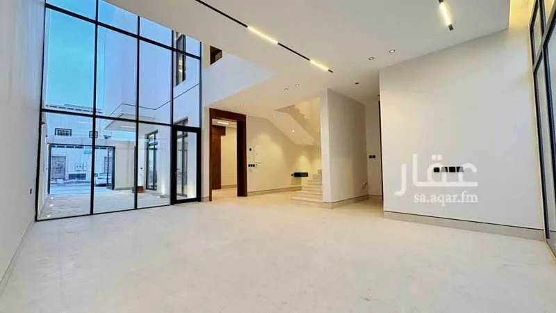 5 bedroom villa in Al Mahdiyyah 4