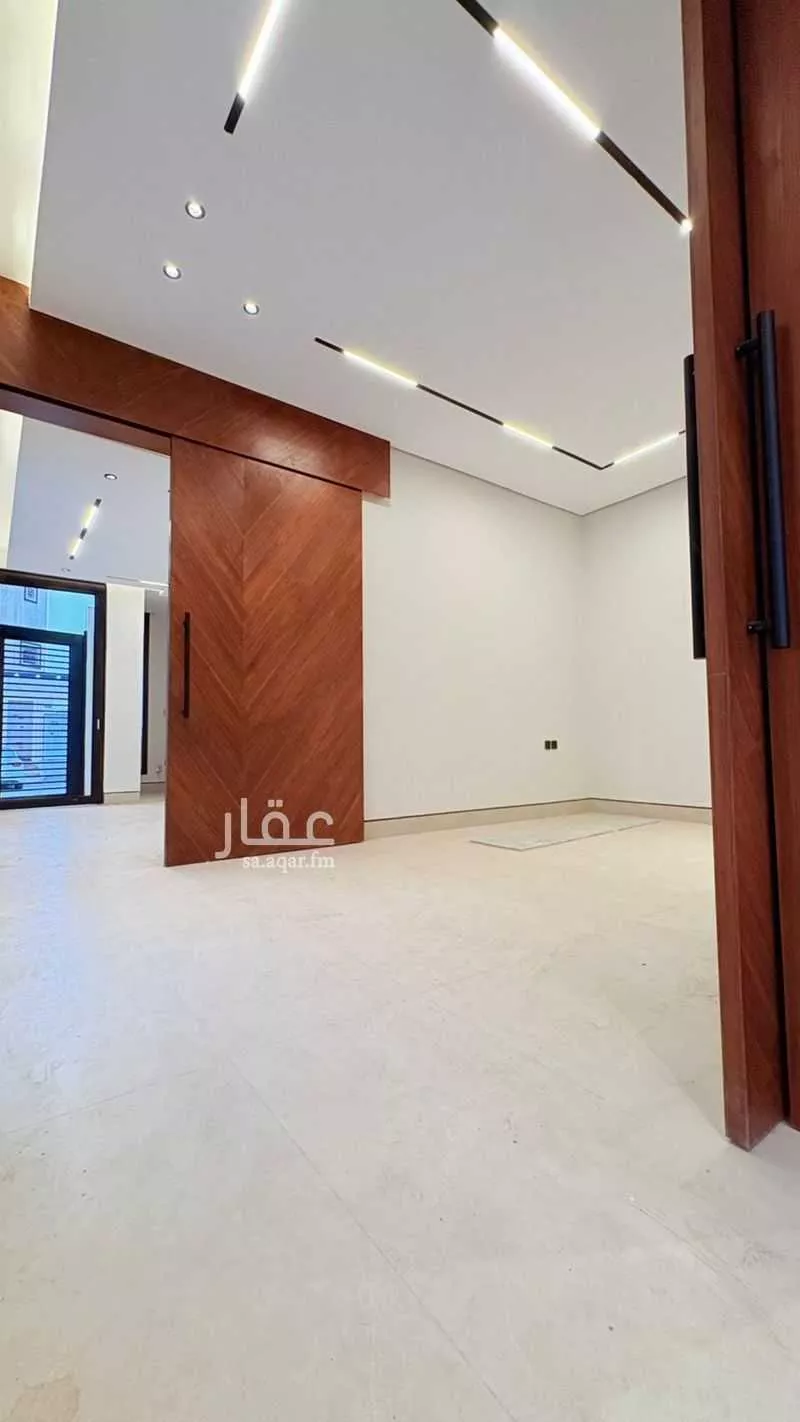 5 bedroom villa in Al Mahdiyyah 8