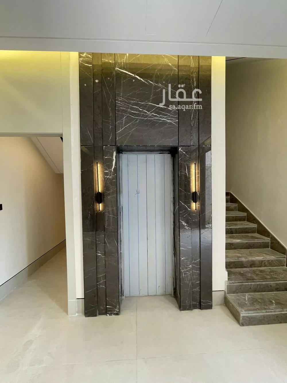 فيلا 5 غرف في النرجس 20