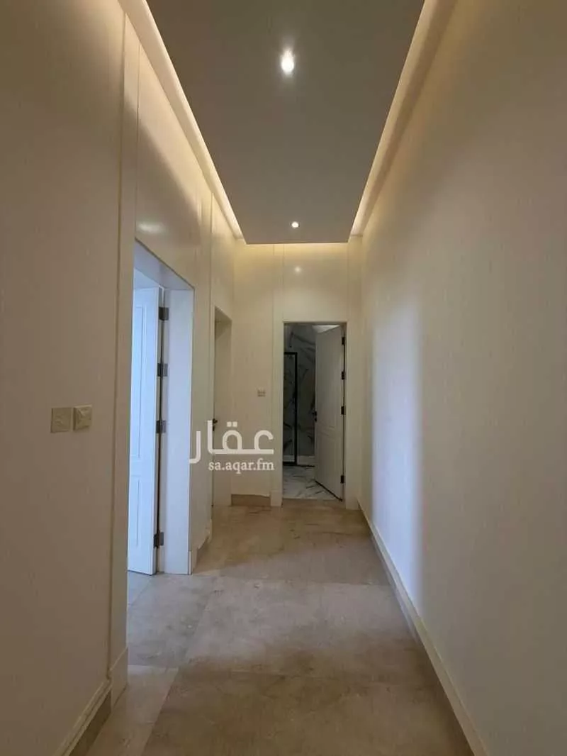 فيلا 5 غرف في الملقا 17