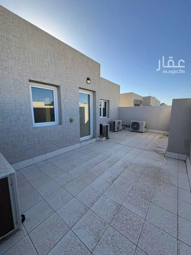 5 bedroom villa in Al Falah 14