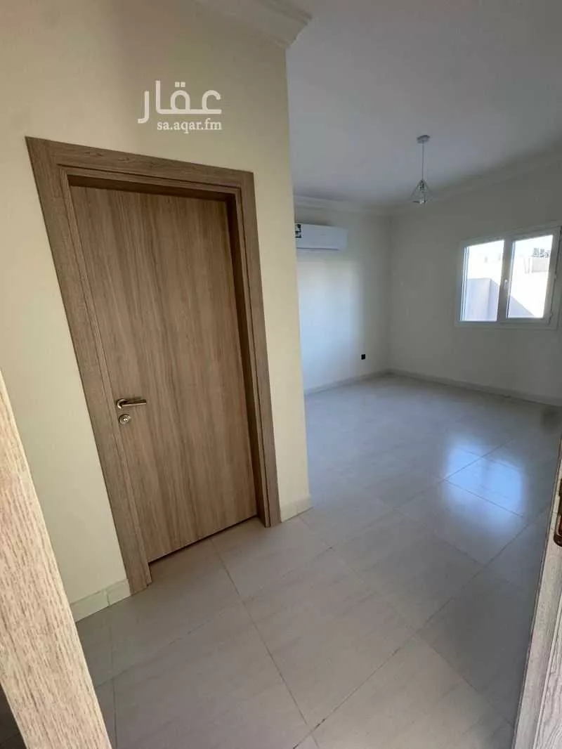 5 bedroom villa in Al Falah 9