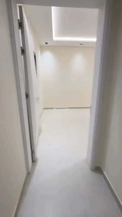 شقة 2 غرف في الرمال 4