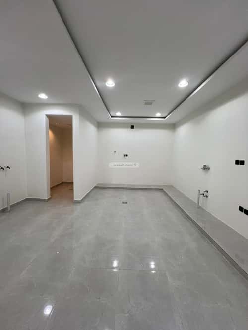 4 bedroom villa in Al Mahdiyyah 4