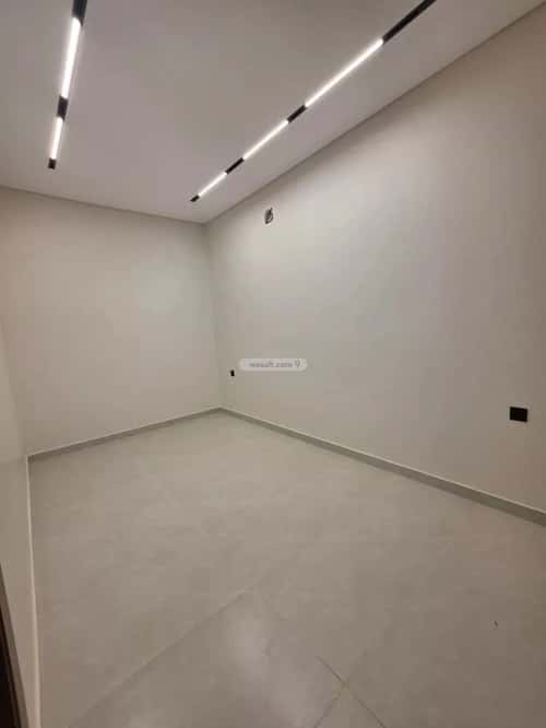 5 bedroom villa in Al Awali 15