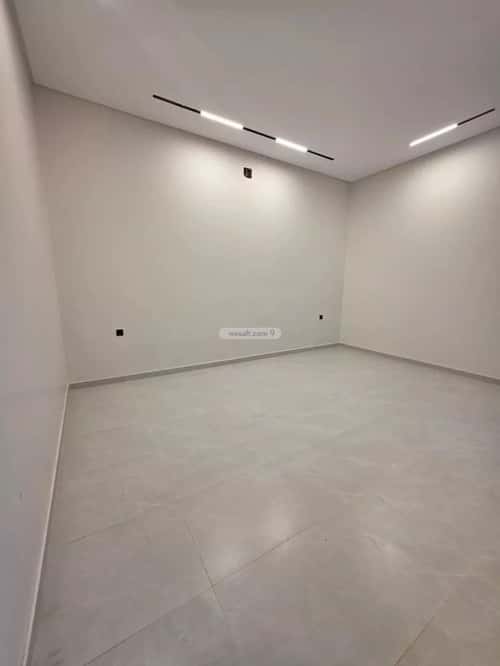 5 bedroom villa in Al Awali 12