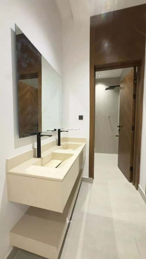 5 bedroom villa in Tuwaiq 11