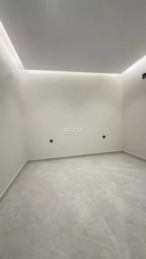 5 bedroom villa in Al Janadriyah 11