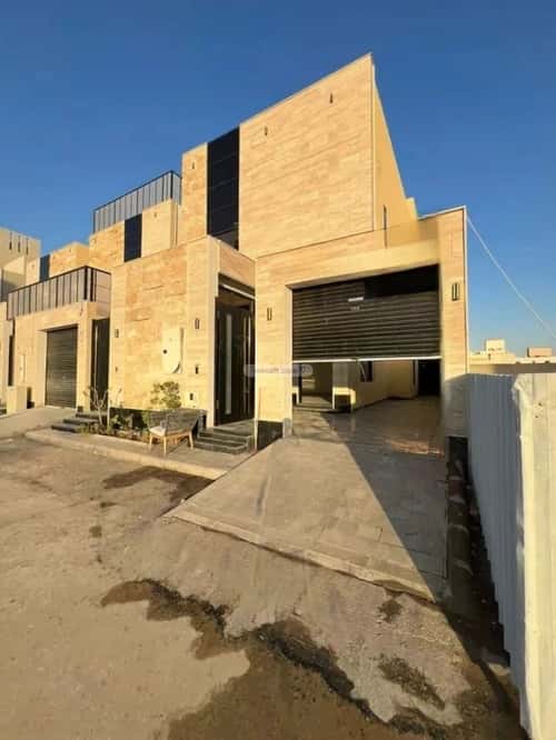 10 bedroom villa in Al Awali 5
