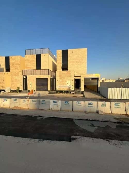 10 bedroom villa in Al Awali 13