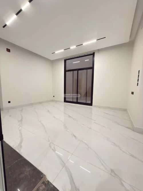 6 bedroom villa in Al Awali 3