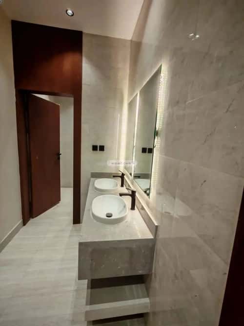 6 bedroom villa in Al Janadriyah 7