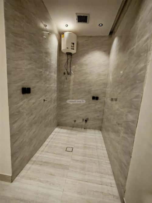 6 bedroom villa in Al Janadriyah 5