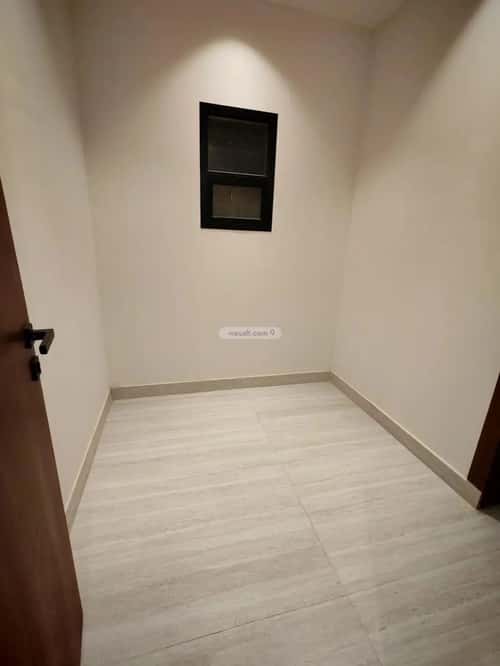 6 bedroom villa in Al Janadriyah 8