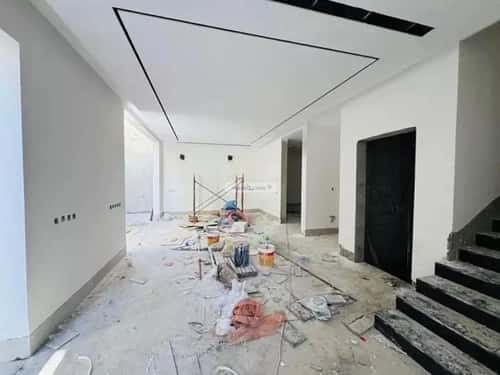 4 bedroom villa in Al Aridh 5