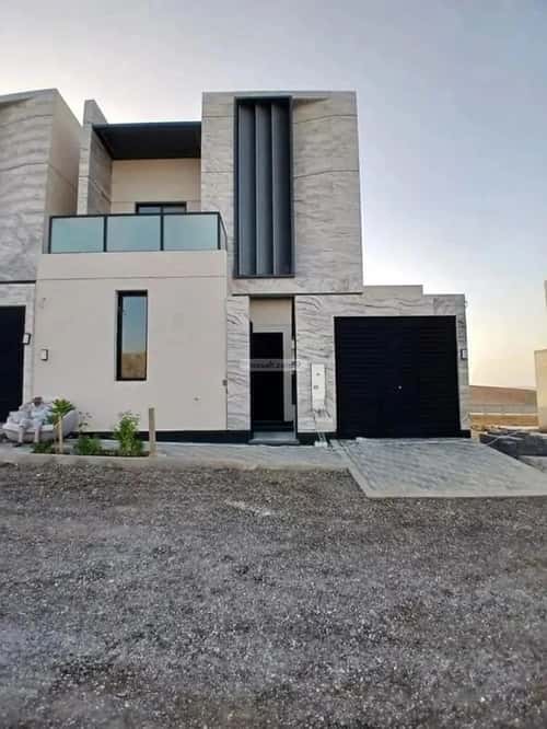 4 bedroom villa in Al Mahdiyyah 5