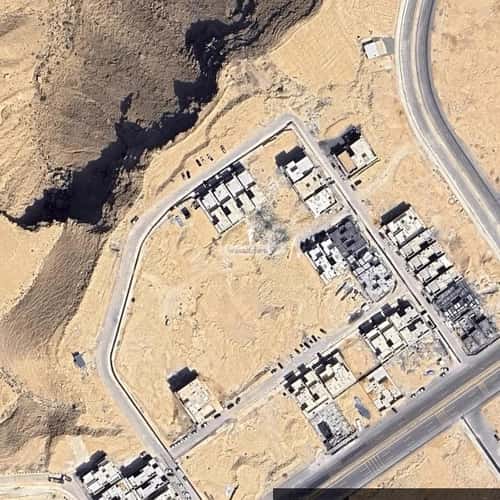 4 bedroom villa in Al Mahdiyyah 4