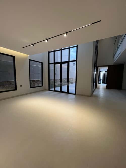 6 bedroom villa in Al Mahdiyyah 4