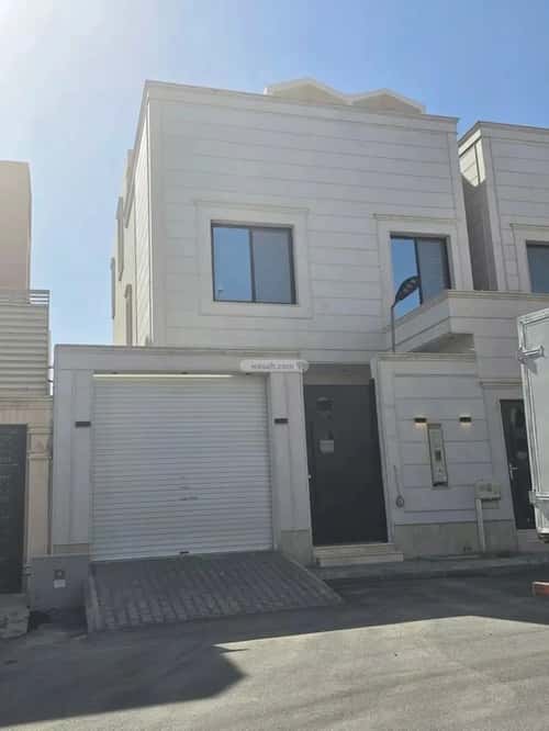 4 bedroom villa in Al Qairawan 1