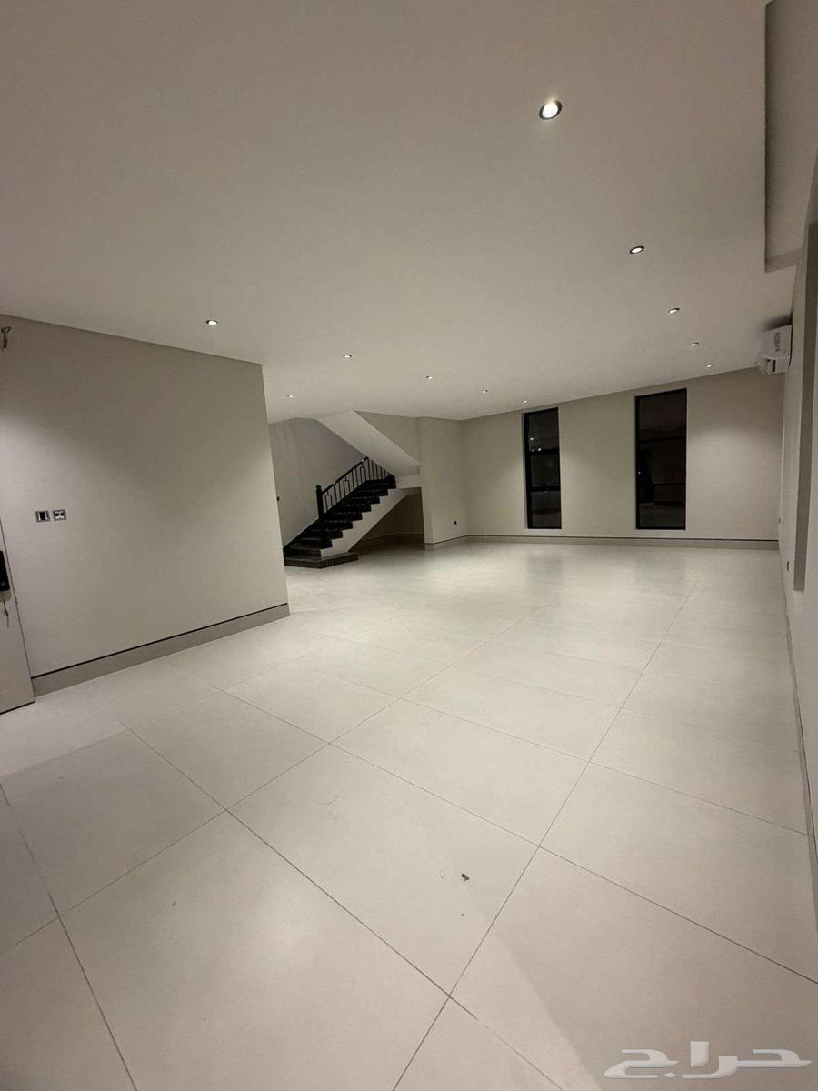 5 bedroom apartment in Al Manar 12