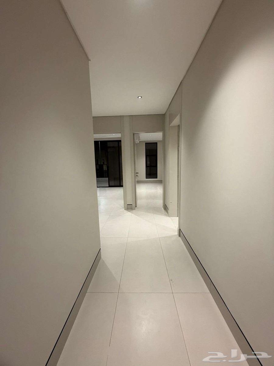 5 bedroom apartment in Al Manar 4