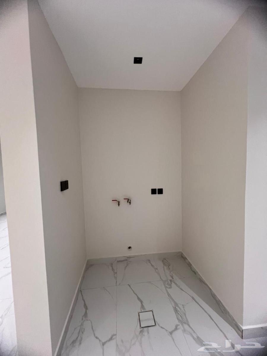 4 bedroom apartment in Al Hamra 18