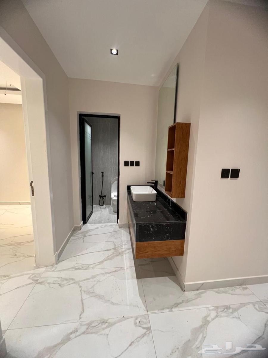 4 bedroom apartment in Al Hamra 4