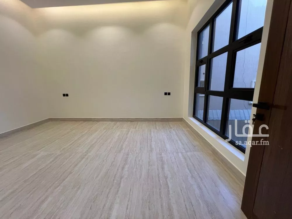 6 bedroom villa in Dhahrat Laban 14