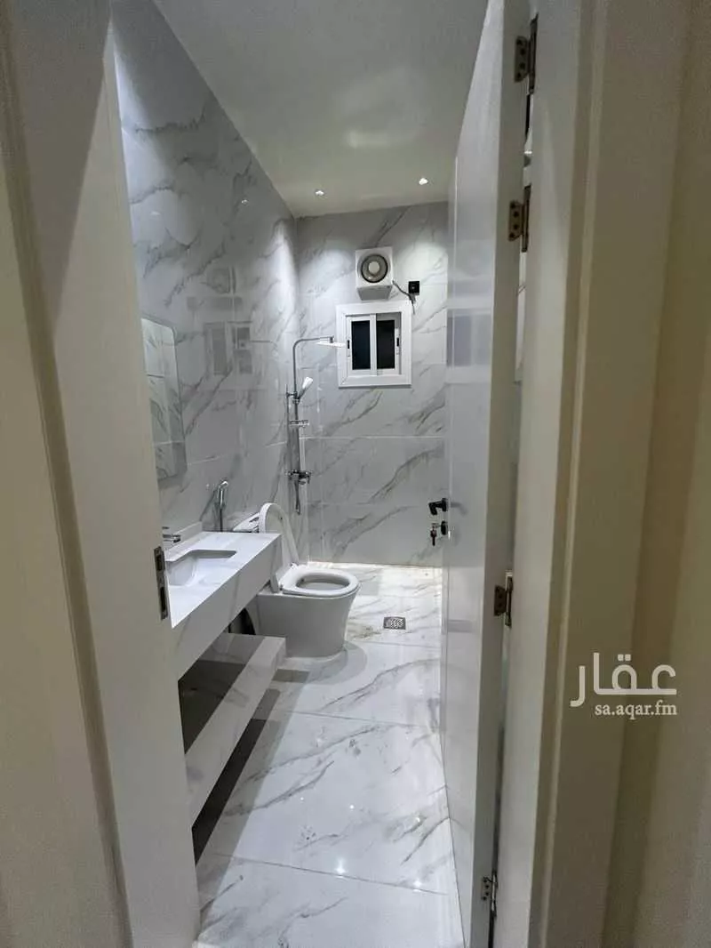 شقة 5 غرف في طيبة 10