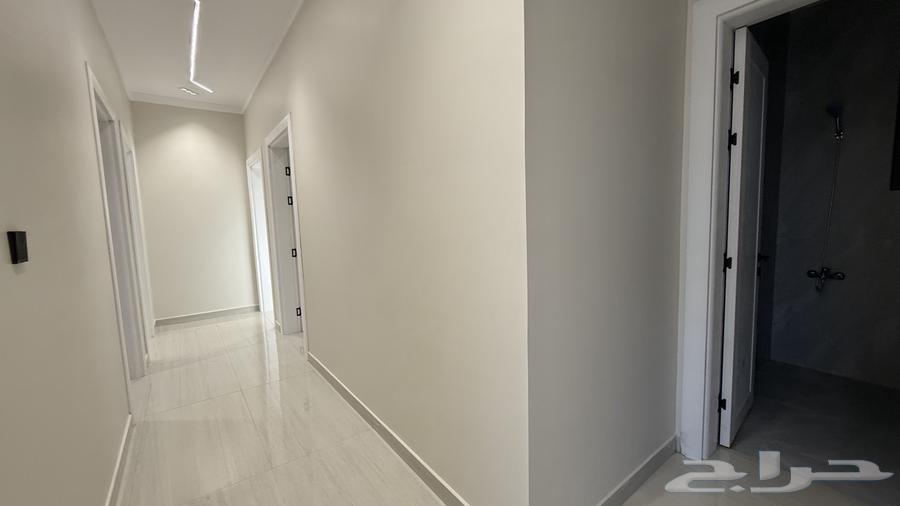 4 bedroom apartment in Taibah, Eastern Province 9