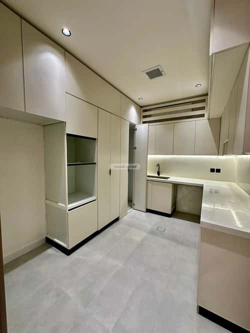 4 bedroom floor in Al Narjis 9
