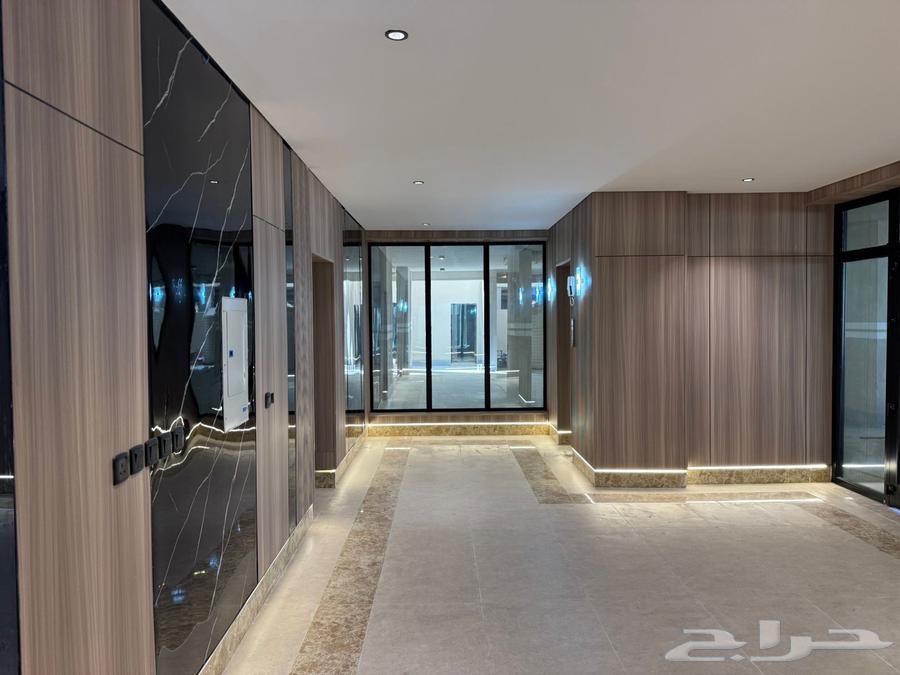 5 bedroom apartment in Al Hamra 12