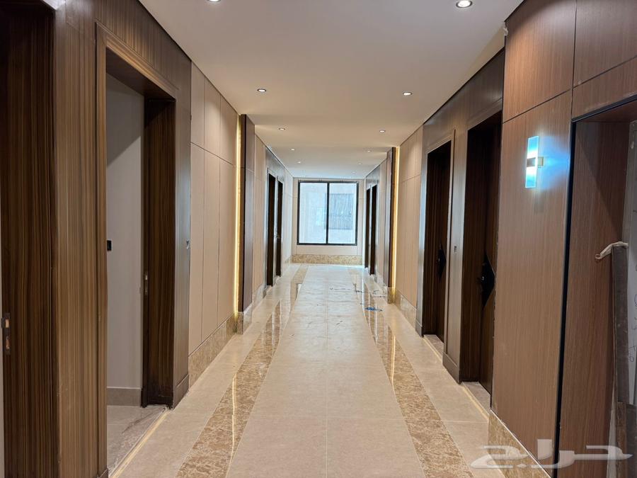 5 bedroom apartment in Al Hamra 6