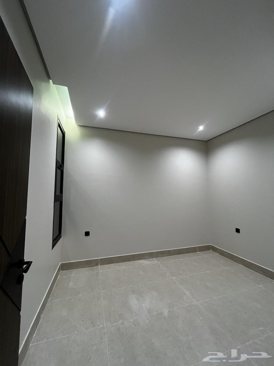 5 bedroom apartment in Al Hamra 13