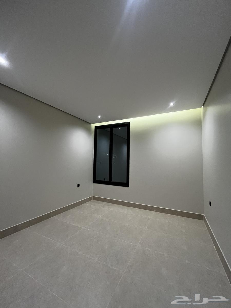 5 bedroom apartment in Al Hamra 14