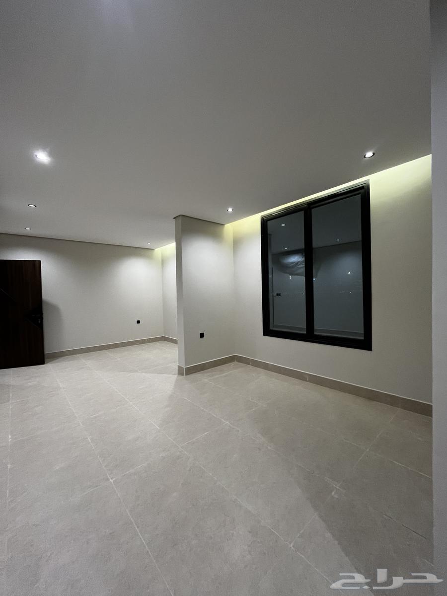 5 bedroom apartment in Al Hamra 6