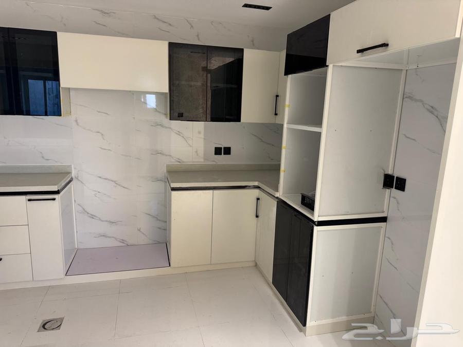 6 bedroom apartment in Al Hizam Al Thahabi, Eastern Province 11