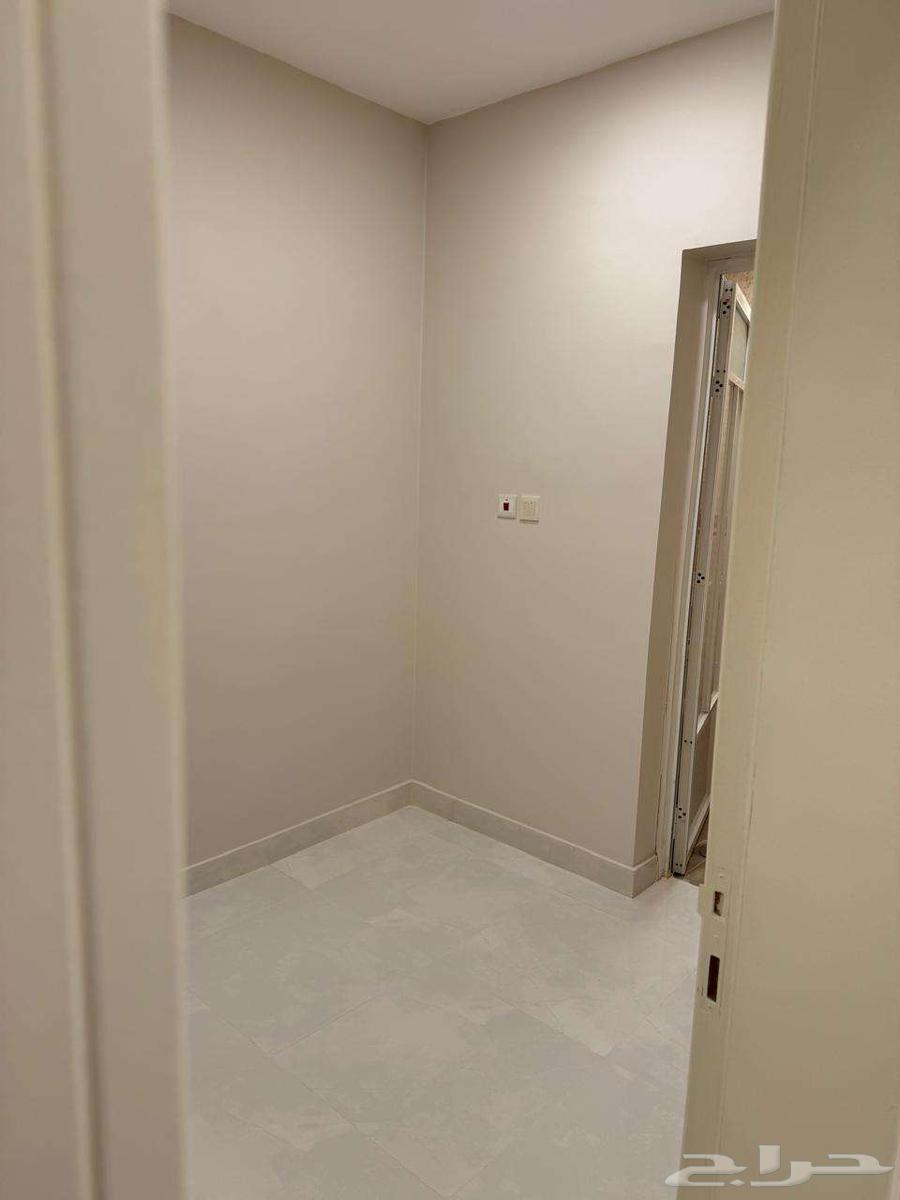 5 bedroom apartment in Ash Shulah 4