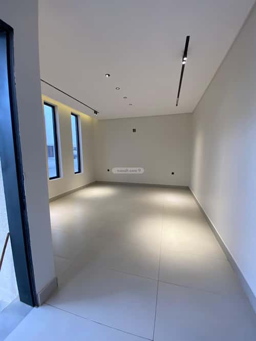 5 bedroom villa in Al Mahdiyyah 4