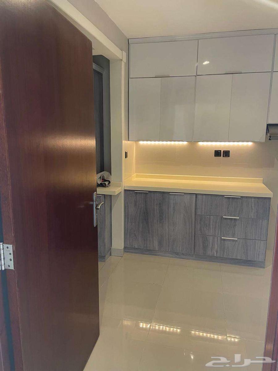 3 bedroom apartment in Al Hamra 13