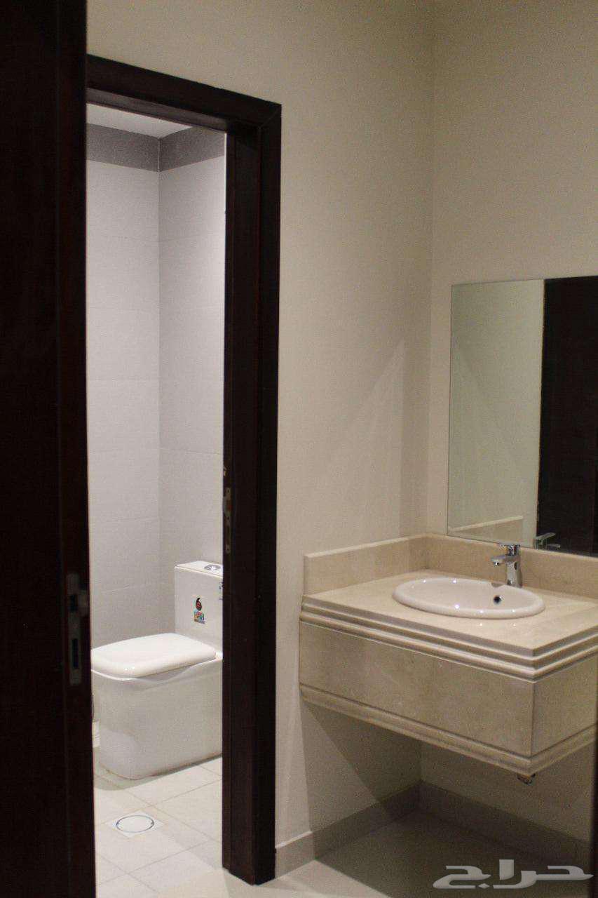 3 bedroom apartment in Al Hamra 5