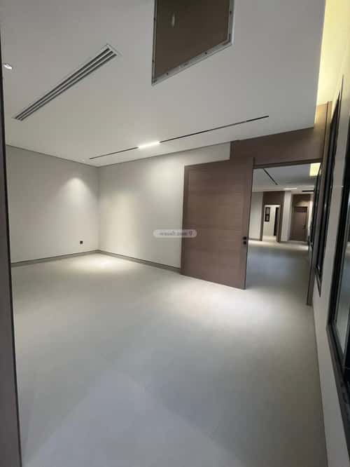 4 bedroom villa in Al Mahdiyyah 3
