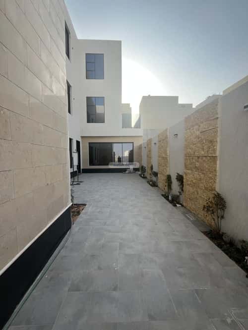4 bedroom villa in Al Mahdiyyah 13