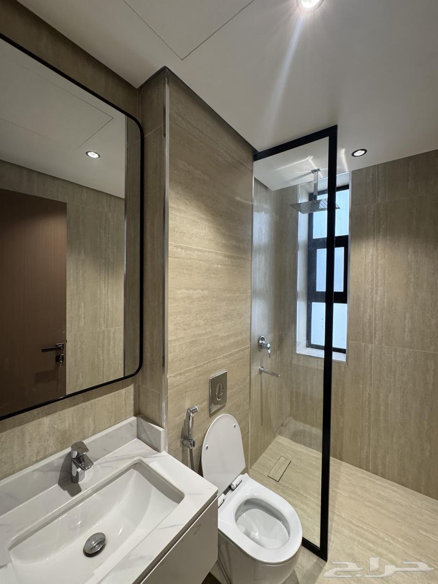 3 bedroom apartment in Al Khour 16