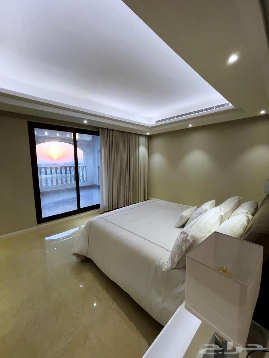 3 bedroom apartment in Al Hamra 6
