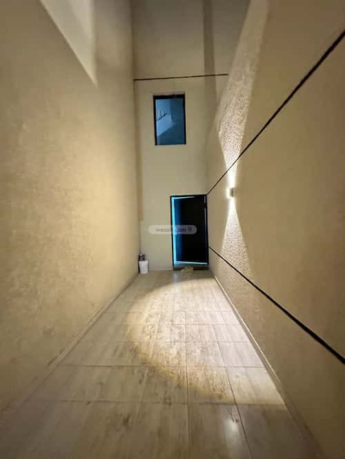 3 bedroom floor in Al Awali 2